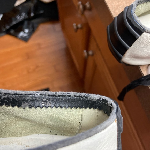 Stephanie Kelian Sneakers - Picture 10 of 10